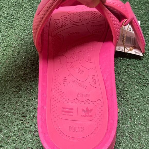NWT Adidas x Pharrell Chancletas men’s 10 women’s 11 (OKPM-07-083) - Picture 6 of 8